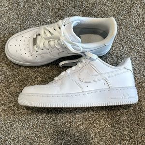 Women’s 7.5 Nike AF1